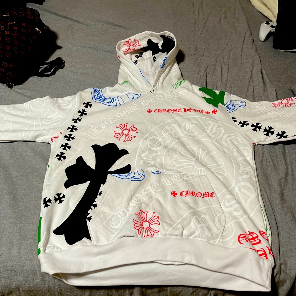 White chrome hearts stencil sweater
